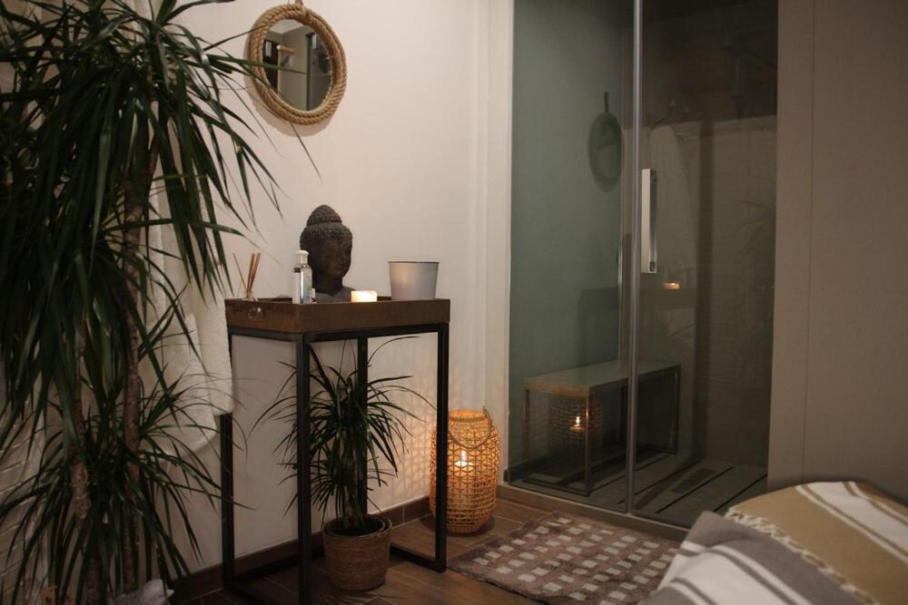 ลา กาตินิแยร์ Bed & Breakfast อาร์นาจ ภายนอก รูปภาพ