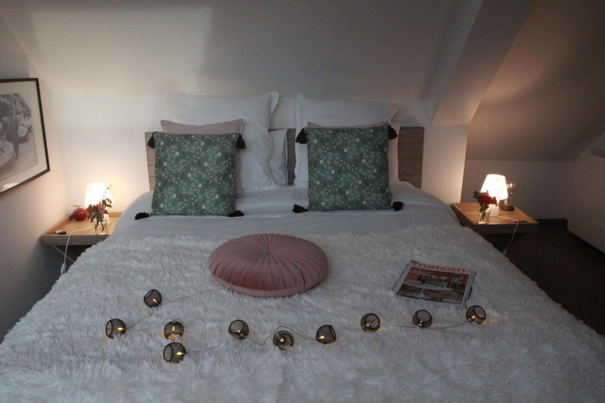 ลา กาตินิแยร์ Bed & Breakfast อาร์นาจ ห้อง รูปภาพ